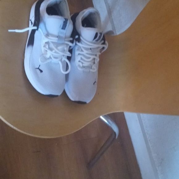 Coach purse 50 pumas 40 knife 25 bat 20 all items - Picture 2 of 5